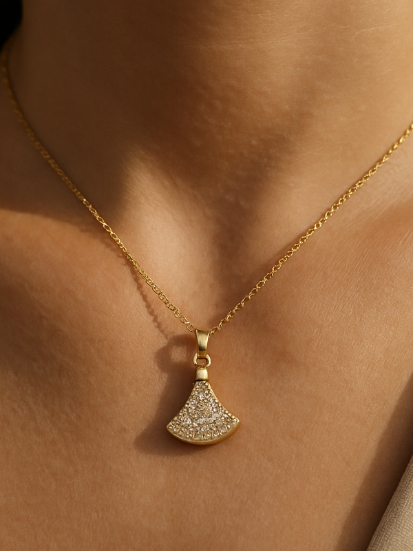 Gold Fan Pendant Necklace – Elegant Polished Finish, Adjustable Chain, Dainty Stone Detailing