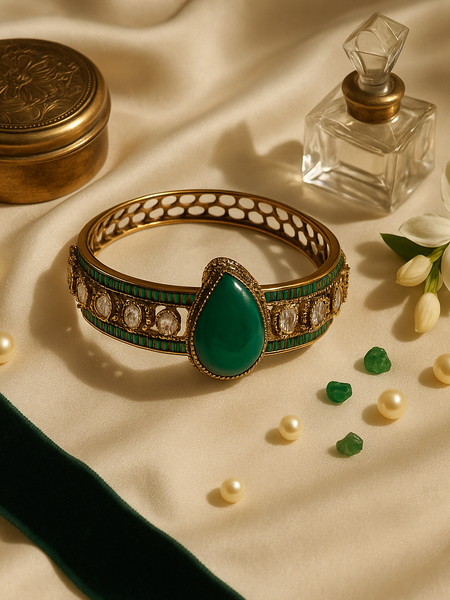 Emerald Kundan Statement Bangle