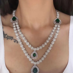 Pearl Empress set with pearls and emeralds