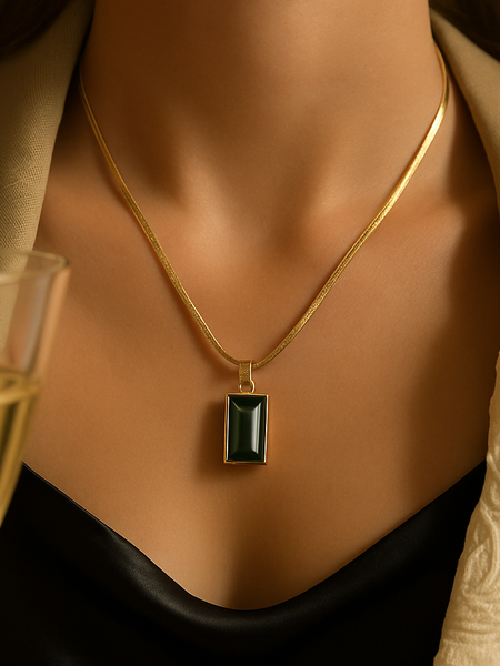 Emerald Noir Rectangle Pendant Necklace