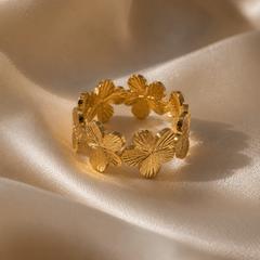 Fleur Bloom Band Ring
