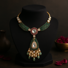 Emerald Kundan long pendant set