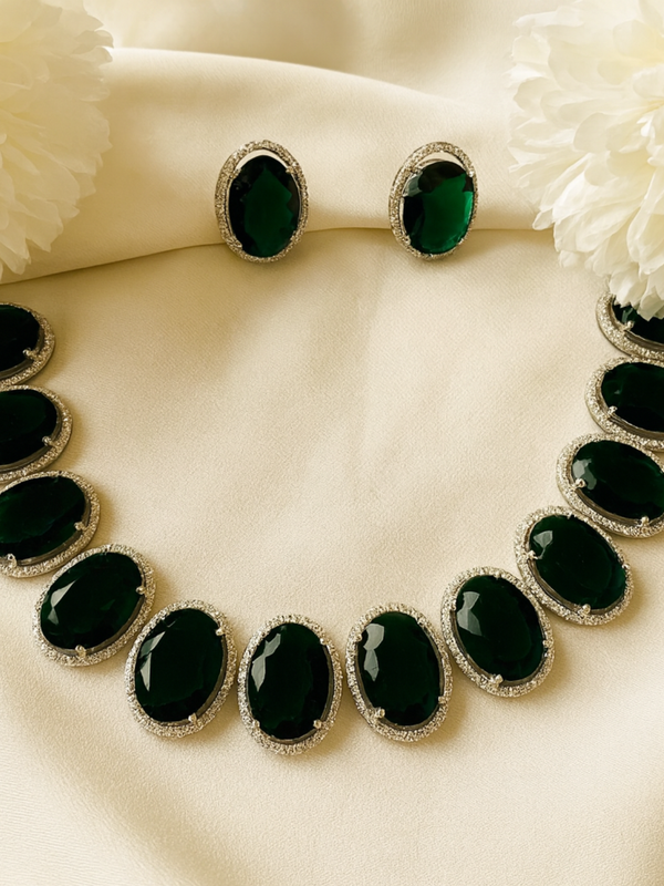 Emerald Aura Luxe Necklace Set