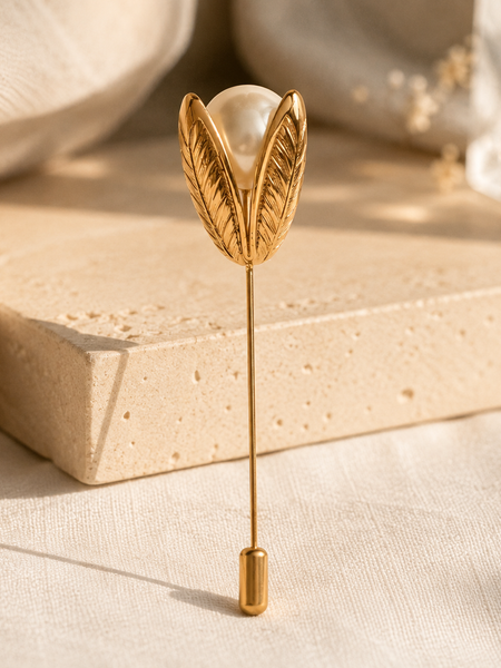 Aurelia Pearl Leaf Lapel Pin