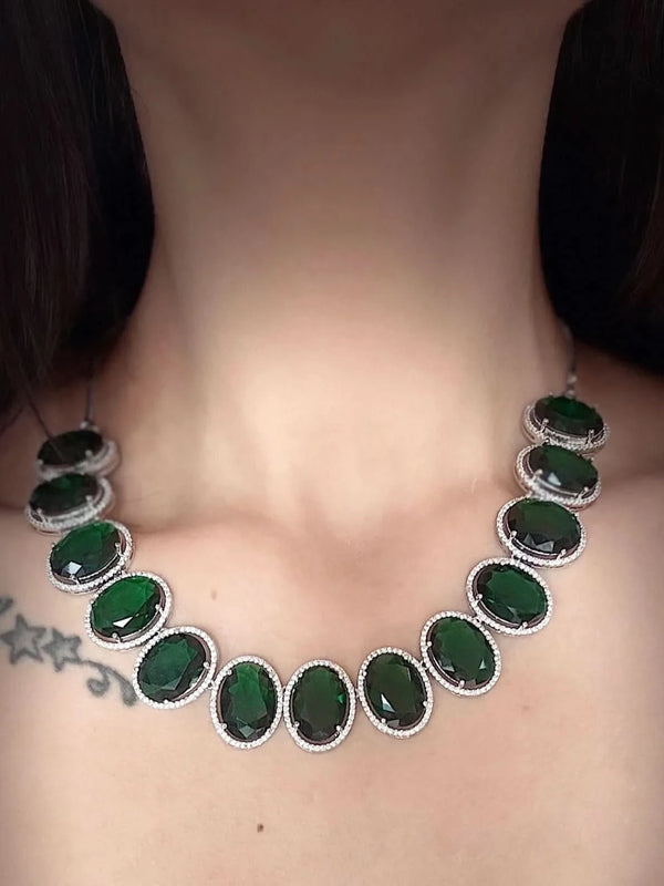 Emerald Aura Luxe Necklace Set