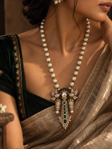 Bulbul Emerald Pearl Necklace & Earrings Set