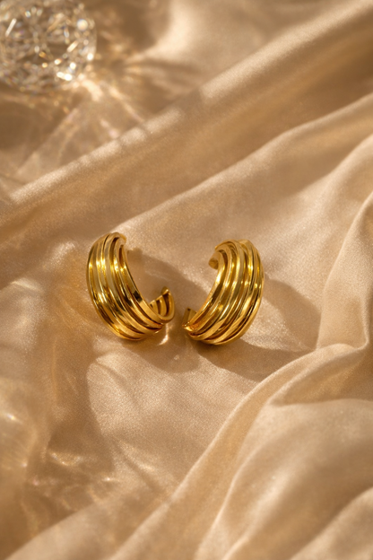 Aurelia Ribbed Gold Hoop Earrings