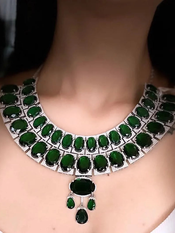 Emerald Dynasty Choker Set