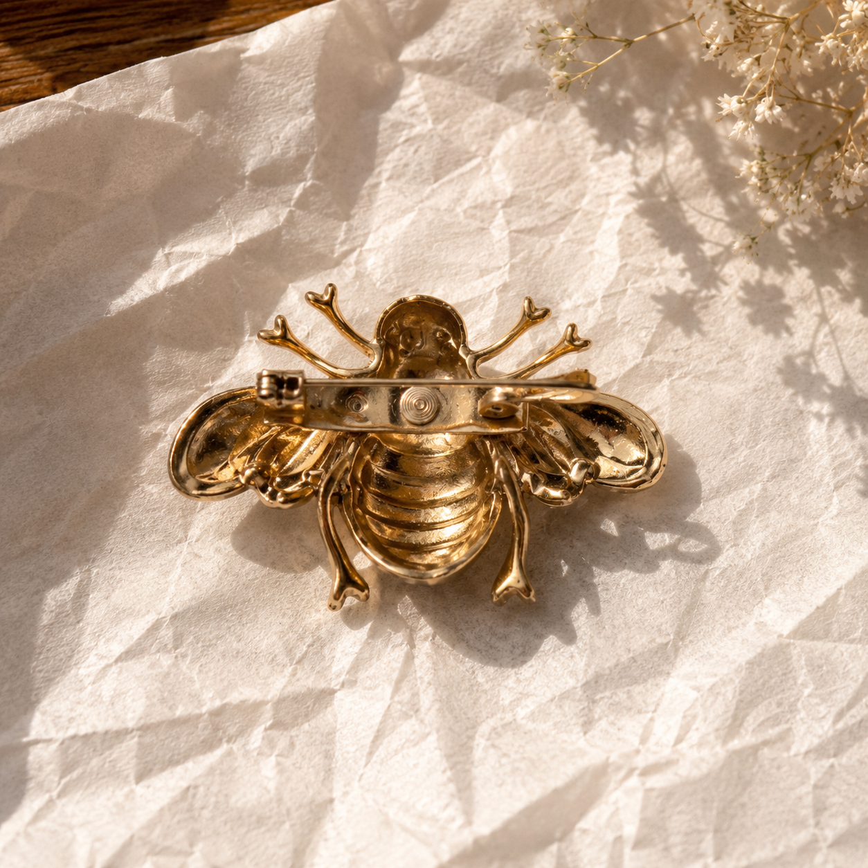 Noir Royale Bee Brooch