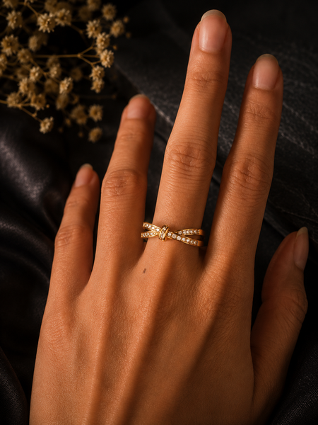 Éclat Criss Cross Ring