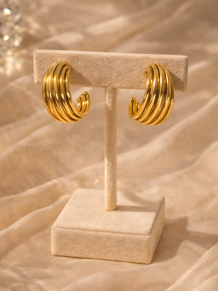 Aurelia Ribbed Gold Hoop Earrings