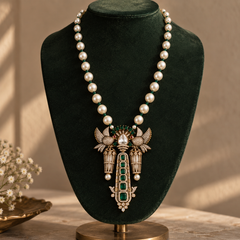 Bulbul Emerald Pearl Necklace & Earrings Set