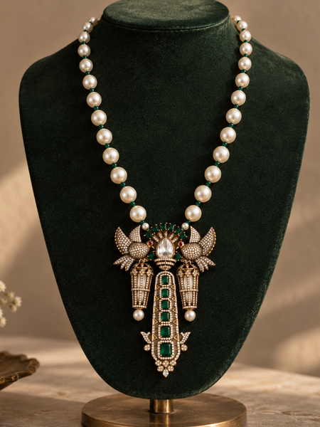 Bulbul Emerald Pearl Necklace & Earrings Set