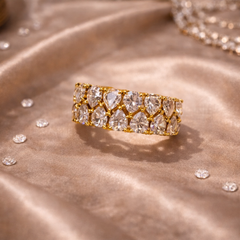 Lumière Crystal Band Ring