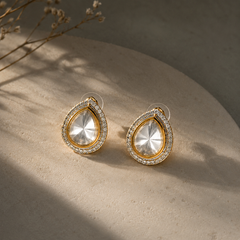 Aaina Kundan Studs