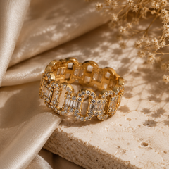 Riviera Link Crystal Band Ring