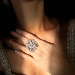 Vihana Halo Diamond Ring