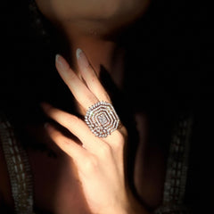 Vihana Halo Diamond Ring