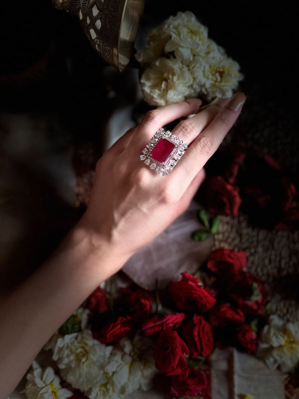Ruhani ring with ruby