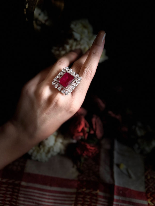 Ruhani ring with ruby