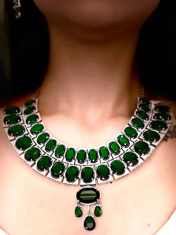 Emerald Dynasty Choker Set